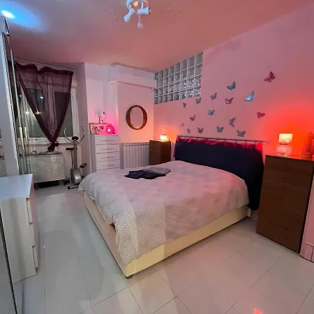 Affitto Due Camere, Due Bagni In Appartement Rome